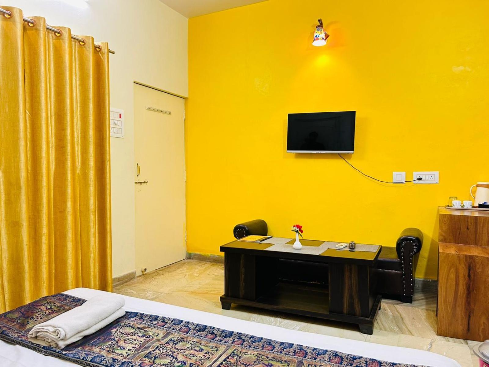 Shankar Vilaas -A Boutique Stay Forigners Choice Near Ghats And Temples Varanasi Eksteriør bilde