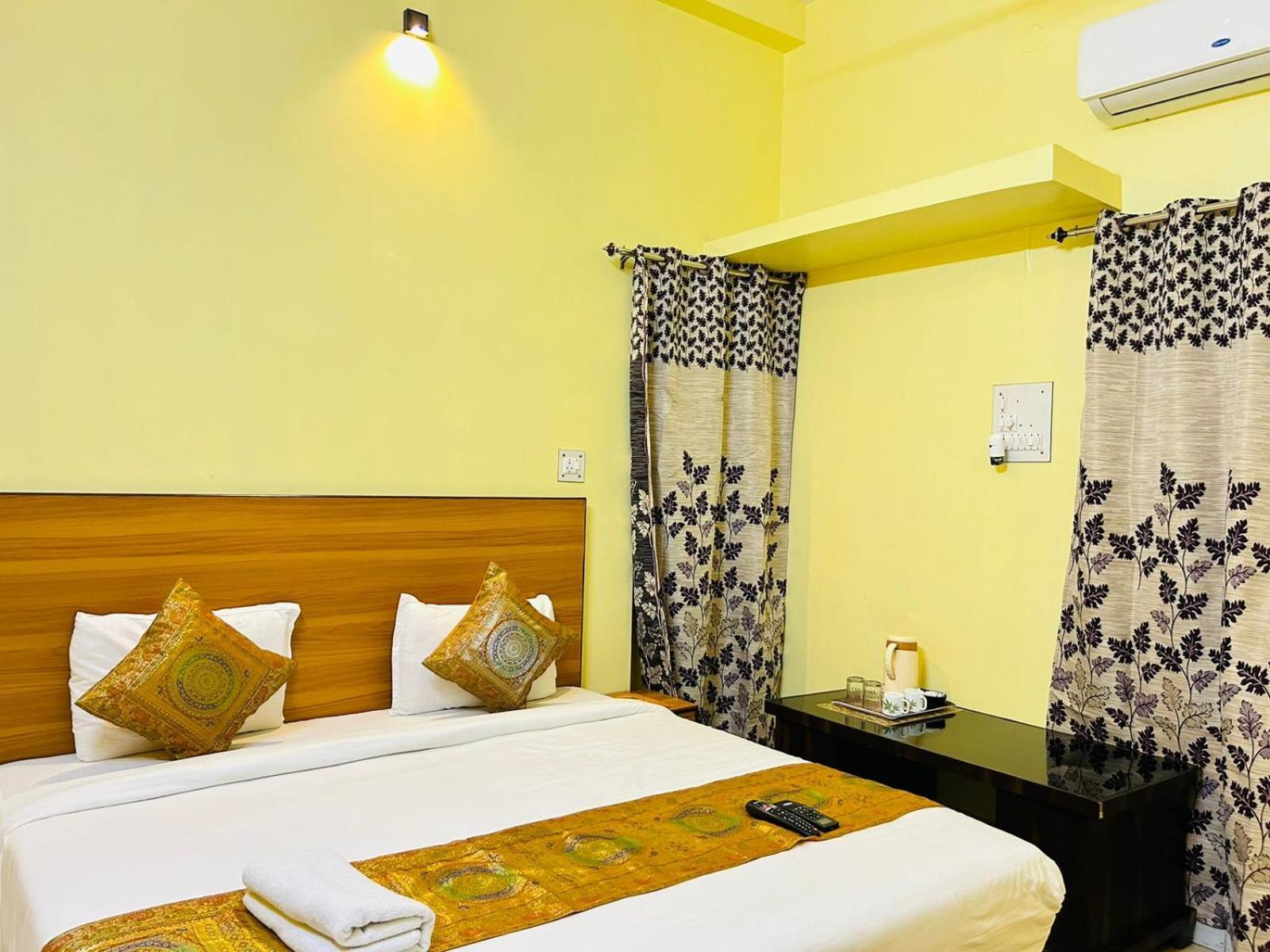 Shankar Vilaas -A Boutique Stay Forigners Choice Near Ghats And Temples Varanasi Eksteriør bilde