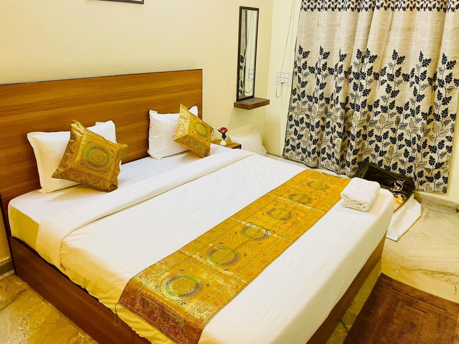 Shankar Vilaas -A Boutique Stay Forigners Choice Near Ghats And Temples Varanasi Eksteriør bilde