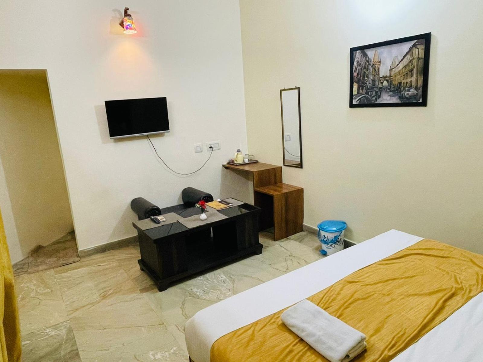 Shankar Vilaas -A Boutique Stay Forigners Choice Near Ghats And Temples Varanasi Eksteriør bilde