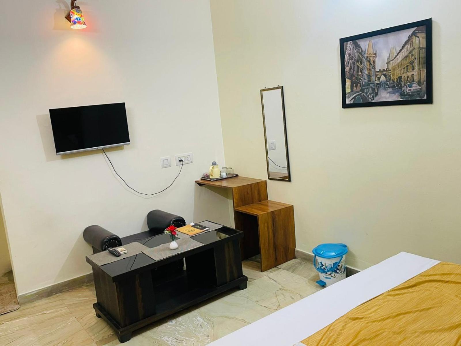 Shankar Vilaas -A Boutique Stay Forigners Choice Near Ghats And Temples Varanasi Eksteriør bilde