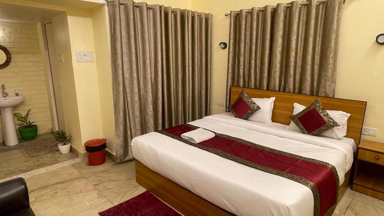 Shankar Vilaas -A Boutique Stay Forigners Choice Near Ghats And Temples Varanasi Eksteriør bilde